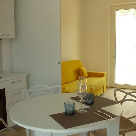 Apartmanhotel Sunshine Luxury - Private Pool And - Lido Policoro